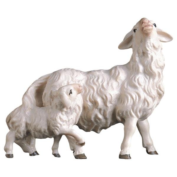 UP780135 - SH Sheep with lamb at it´s back
